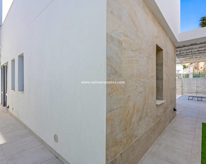 Image No.31-3 Bed Villa for sale