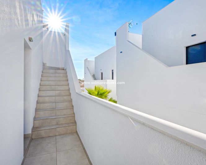 Image No.35-3 Bed Villa for sale