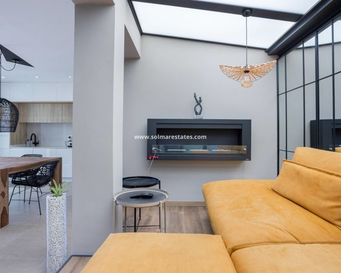 Image No.11-3 Bed House for sale