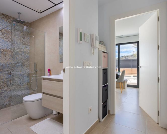 Image No.14-3 Bed House for sale