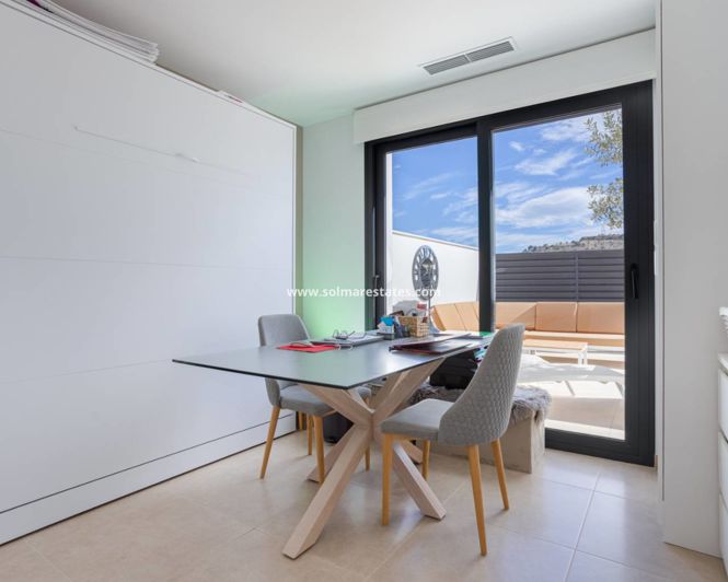 Image No.15-3 Bed House for sale