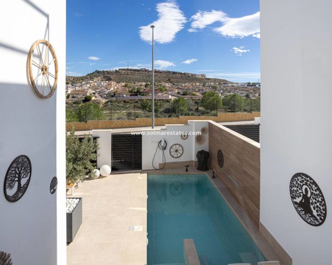 Image No.35-3 Bed House for sale