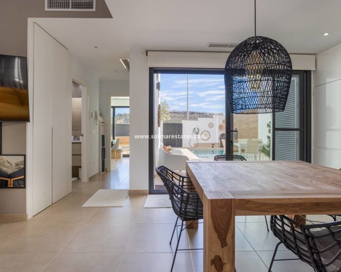 Image No.5-3 Bed House for sale