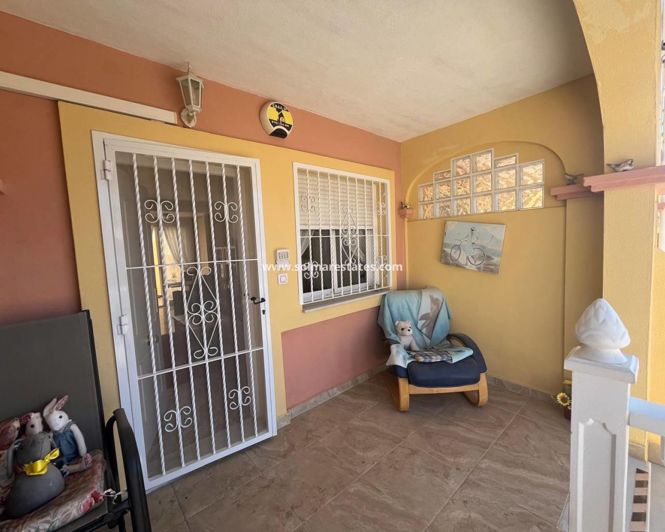 Image No.14-2 Bed Townhouse for sale