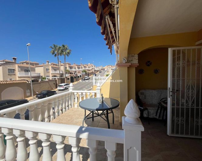 Image No.21-2 Bed Townhouse for sale