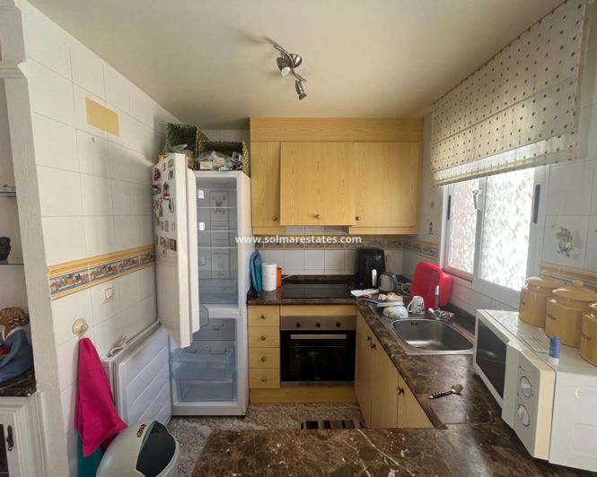 Image No.6-2 Bed Townhouse for sale