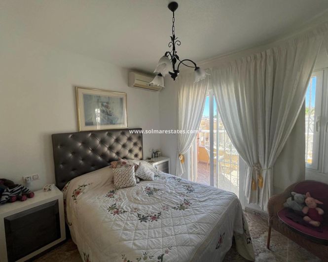 Image No.9-2 Bed Townhouse for sale