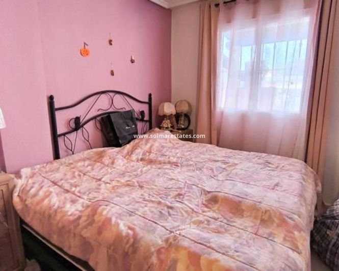 Image No.6-2 Bed Bungalow for sale