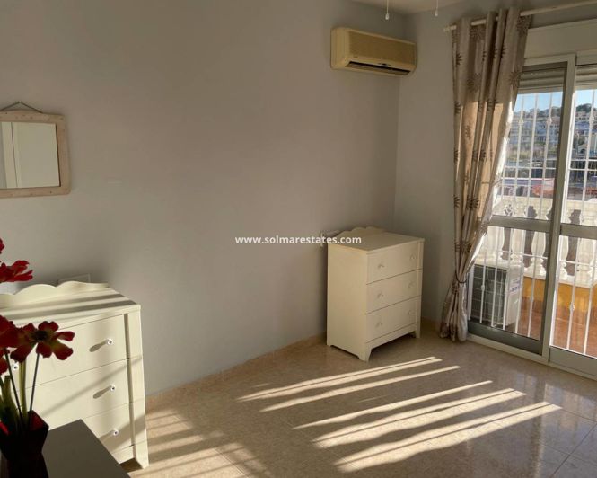 Image No.8-2 Bed Townhouse for sale