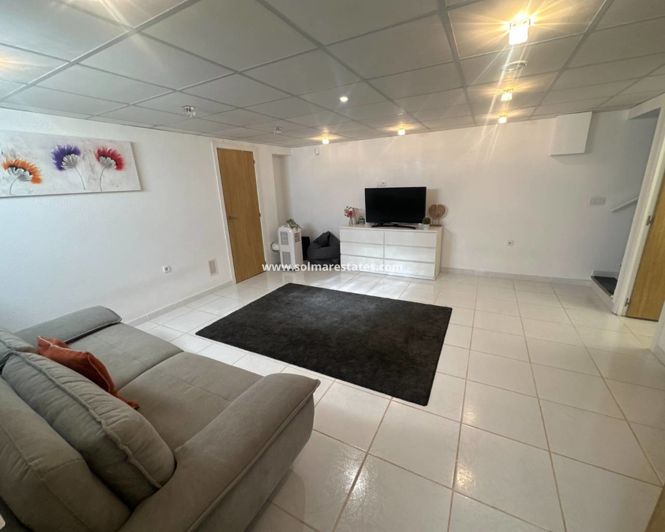 Image No.22-3 Bed Quad for sale