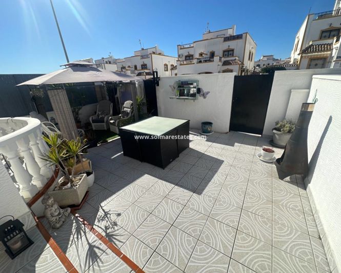 Image No.4-3 Bed Quad for sale