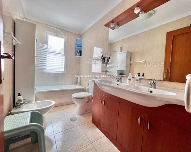 Image No.16-2 Bed Apartment for sale