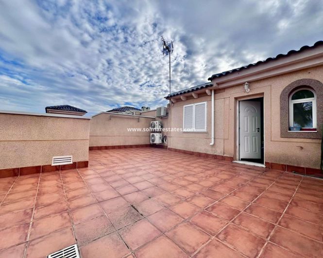 Image No.24-2 Bed Apartment for sale