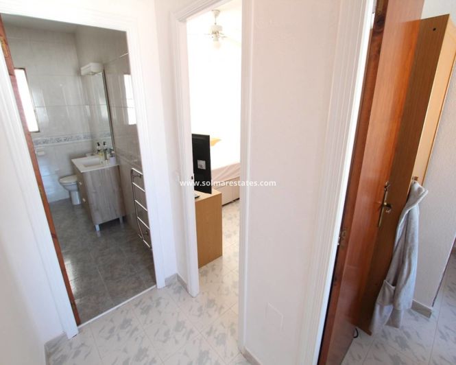 Image No.18-2 Bed Townhouse for sale