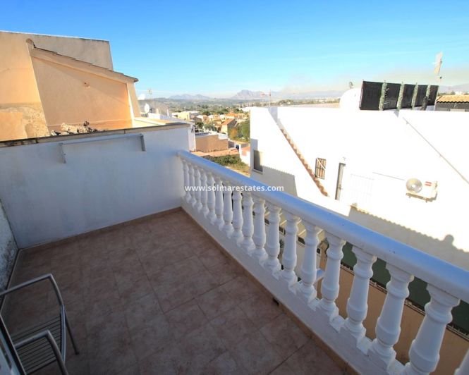 Image No.25-2 Bed Townhouse for sale