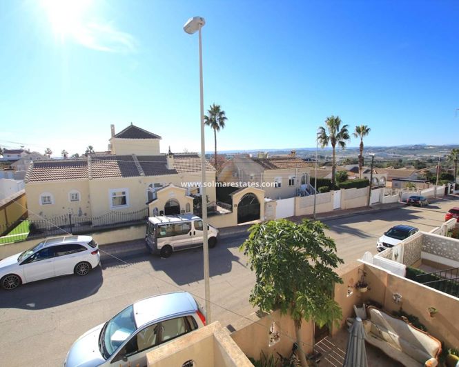 Image No.32-2 Bed Townhouse for sale