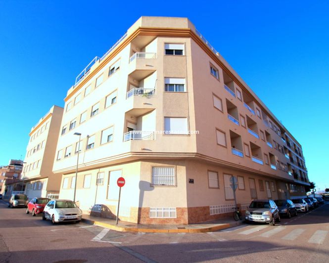 Image No.15-2 Bed Apartment for sale