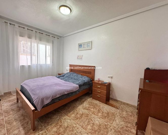 Image No.8-Appartement de 2 chambres à vendre à Punta Prima