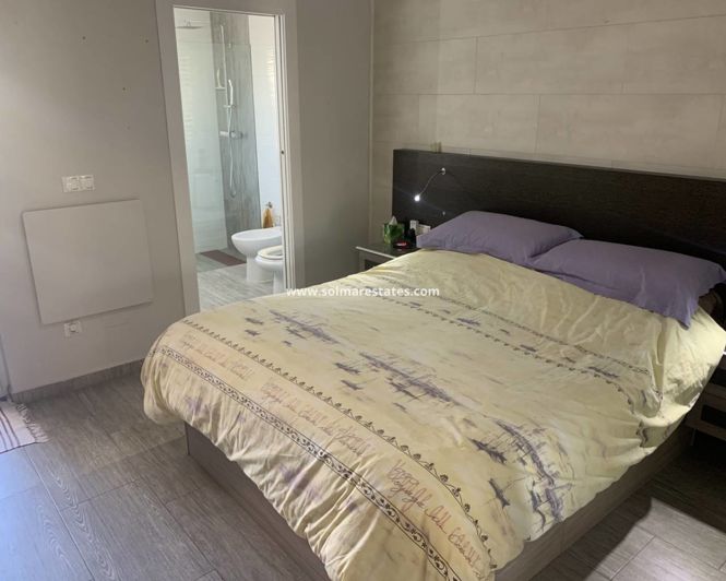 Image No.10-3 Bed Townhouse for sale