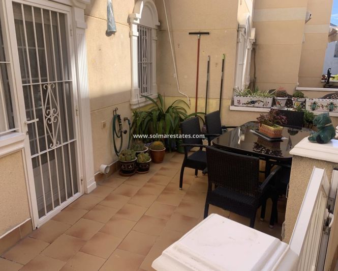 Image No.21-3 Bed Townhouse for sale