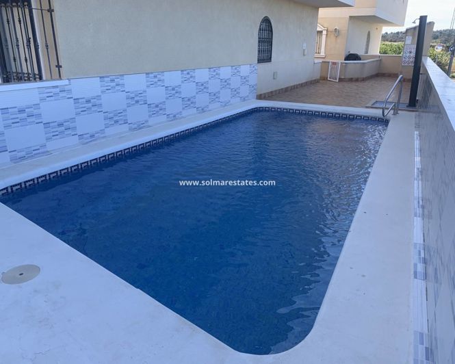 Image No.25-3 Bed Townhouse for sale