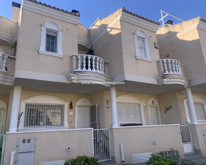 Image No.26-3 Bed Townhouse for sale