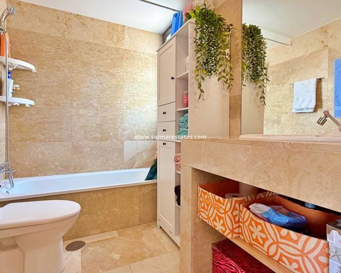 Image No.21-2 Bed Apartment for sale