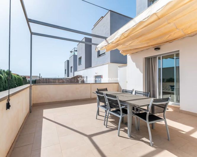 Image No.19-3 Bed House for sale