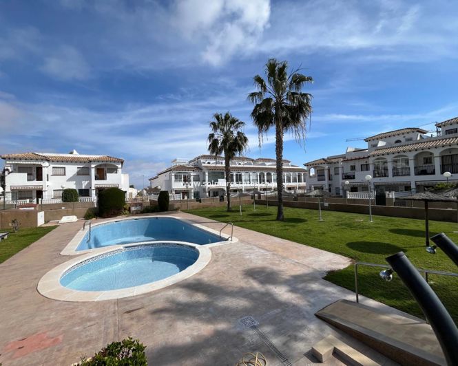 Image No.50-2 Bed Apartment for sale