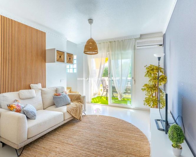 Image No.3-2 Bed Townhouse for sale