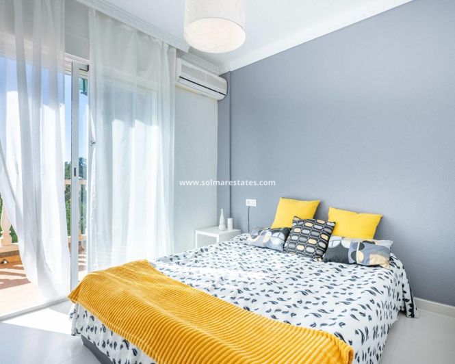 Image No.6-2 Bed Townhouse for sale