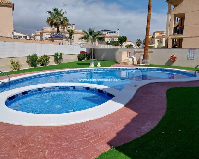 Image No.13-2 Bed Townhouse for sale