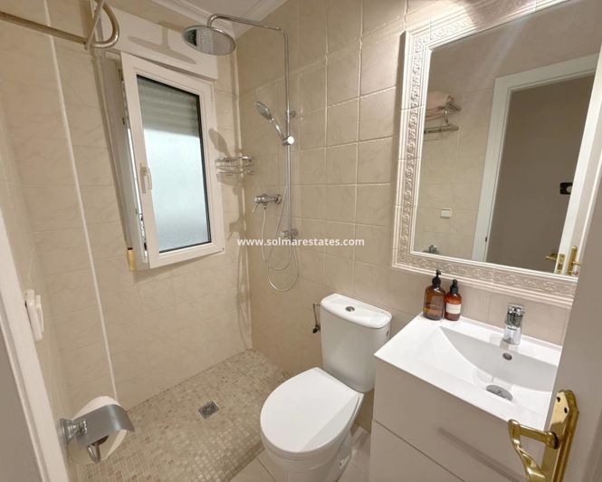 Image No.17-2 Bed Townhouse for sale