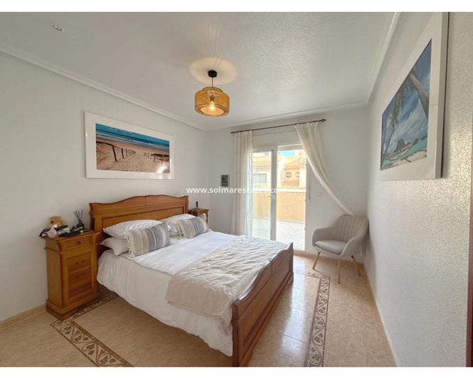 Image No.22-2 Bed Townhouse for sale
