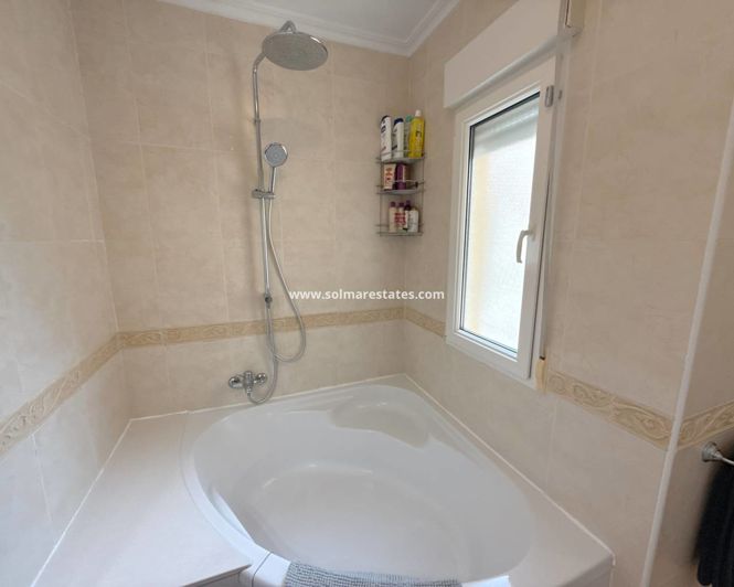 Image No.23-2 Bed Townhouse for sale