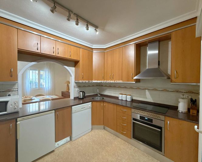 Image No.29-2 Bed Townhouse for sale