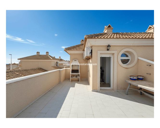 Image No.31-2 Bed Townhouse for sale