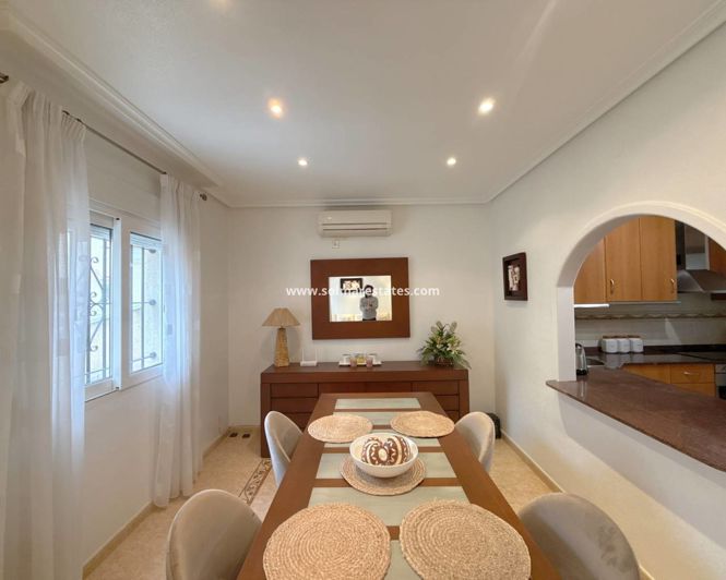 Image No.7-2 Bed Townhouse for sale