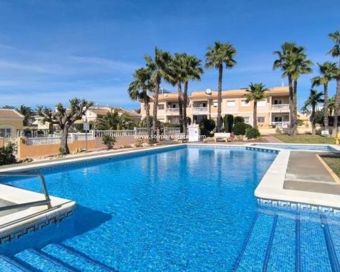 Image No.12-2 Bed Townhouse for sale