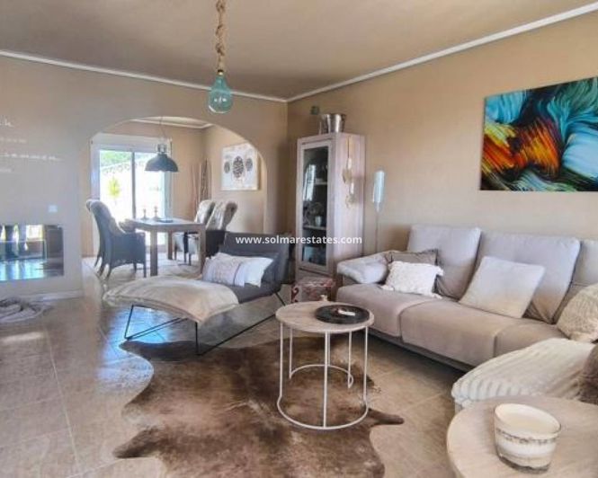 Image No.16-2 Bed Townhouse for sale