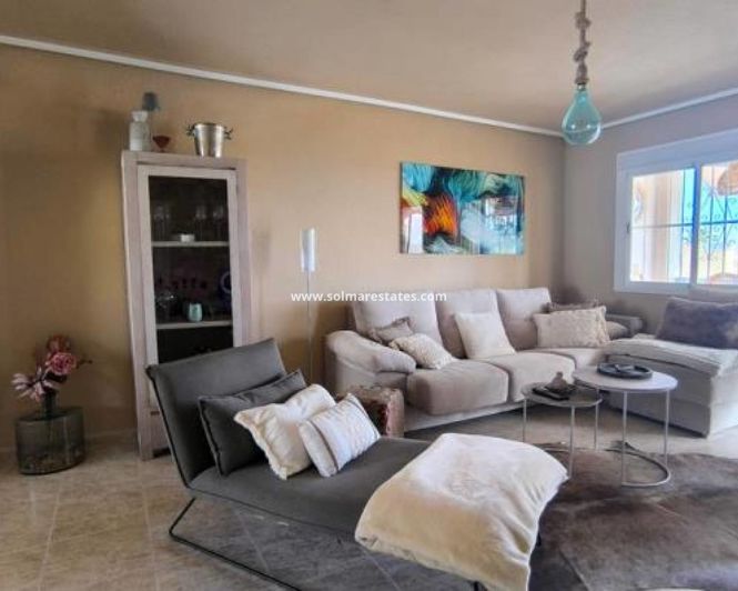 Image No.17-2 Bed Townhouse for sale