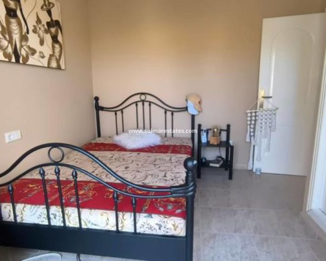 Image No.26-2 Bed Townhouse for sale