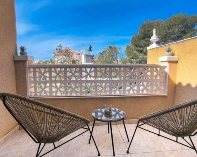 Image No.27-2 Bed Townhouse for sale