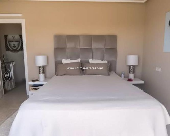 Image No.29-2 Bed Townhouse for sale