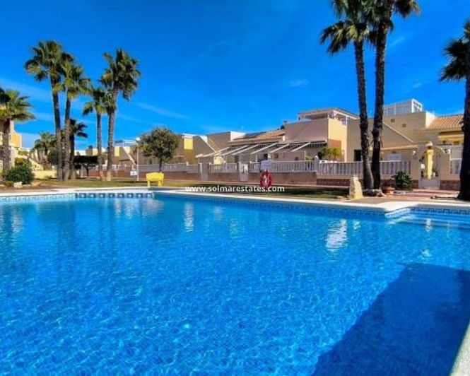 Image No.37-2 Bed Townhouse for sale