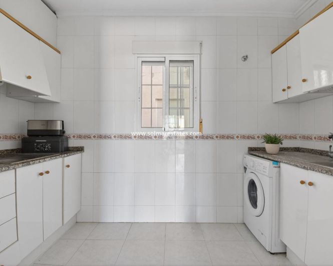 Image No.4-Appartement de 2 chambres à vendre à Torrevieja