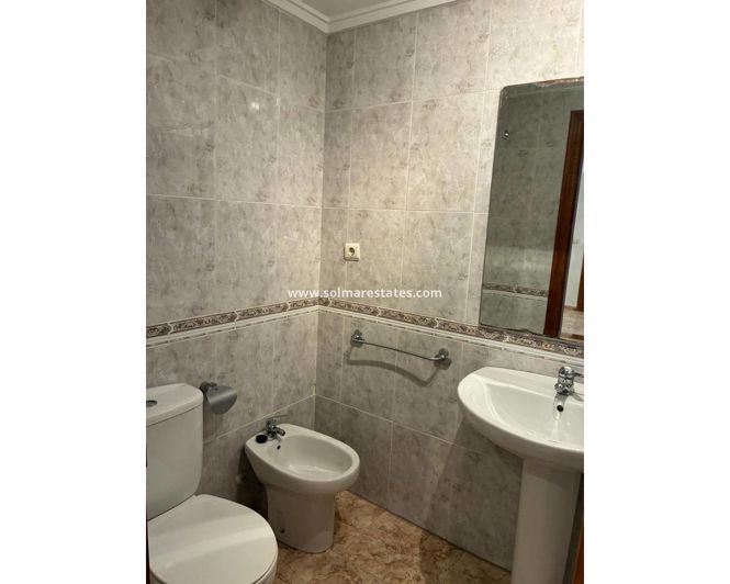 Image No.29-3 Bed Apartment for sale