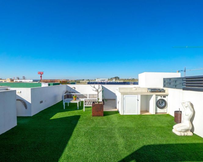 Image No.21-2 Bed Apartment for sale