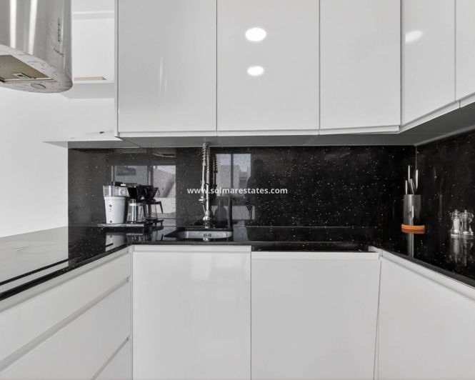 Image No.9-2 Bed Apartment for sale