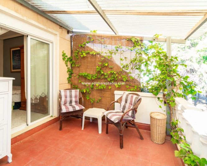 Image No.26-2 Bed Townhouse for sale